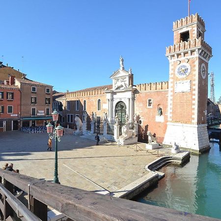 Stunning Apartment In Venezia With Kitchenette Dış mekan fotoğraf
